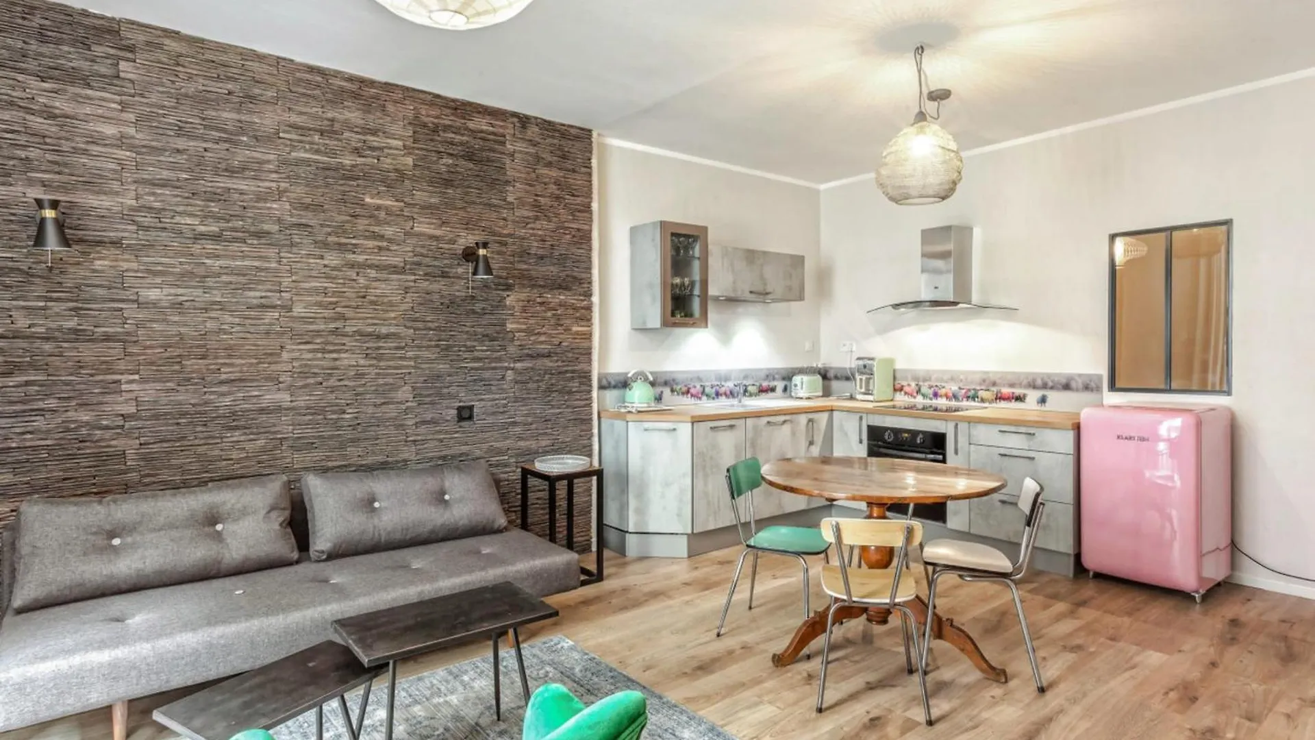 Appartement Sainte Claire Vintage - Welkeys Annecy Apartment